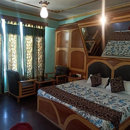 מנאלי Hotel Prini Inn מראה חיצוני תמונה