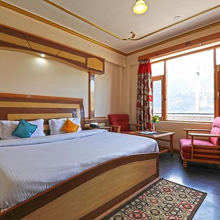 מנאלי Hotel Prini Inn מראה חיצוני תמונה