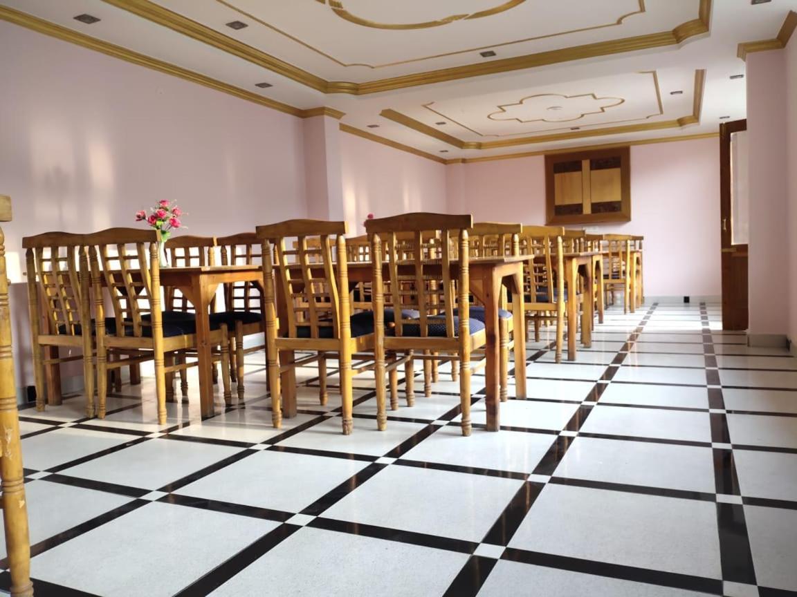 מנאלי Hotel Prini Inn מראה חיצוני תמונה