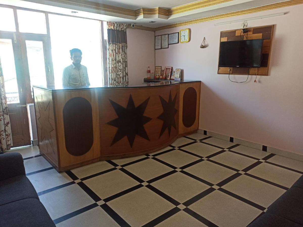 מנאלי Hotel Prini Inn מראה חיצוני תמונה