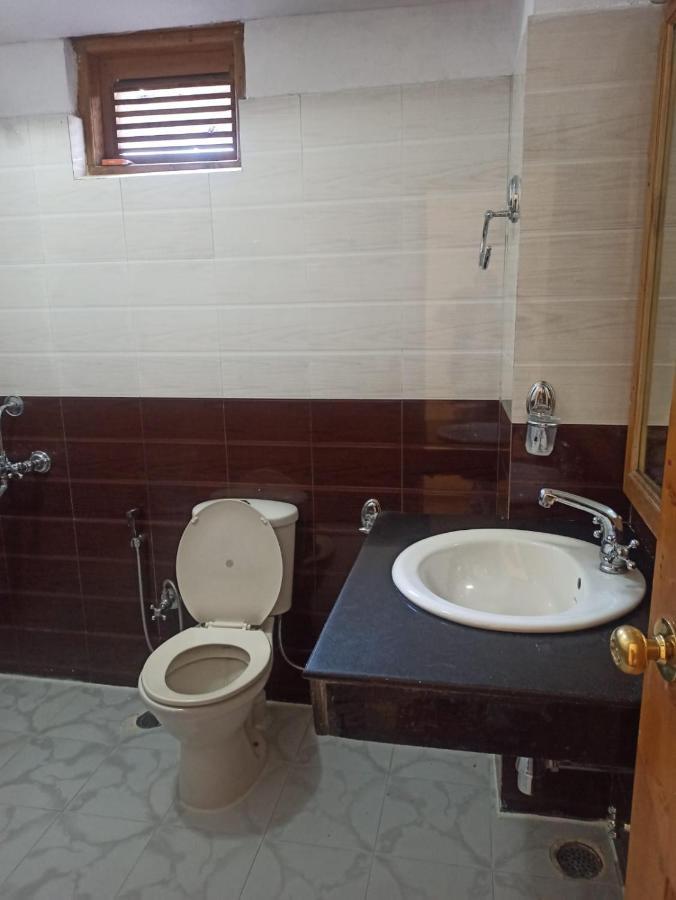 מנאלי Hotel Prini Inn מראה חיצוני תמונה