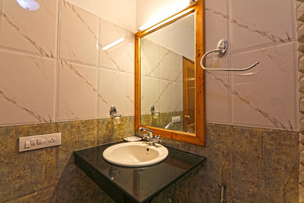 מנאלי Hotel Prini Inn מראה חיצוני תמונה