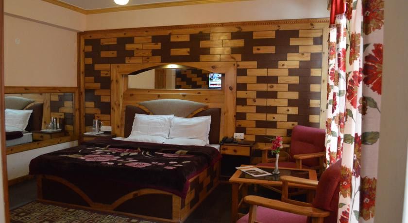 מנאלי Hotel Prini Inn מראה חיצוני תמונה